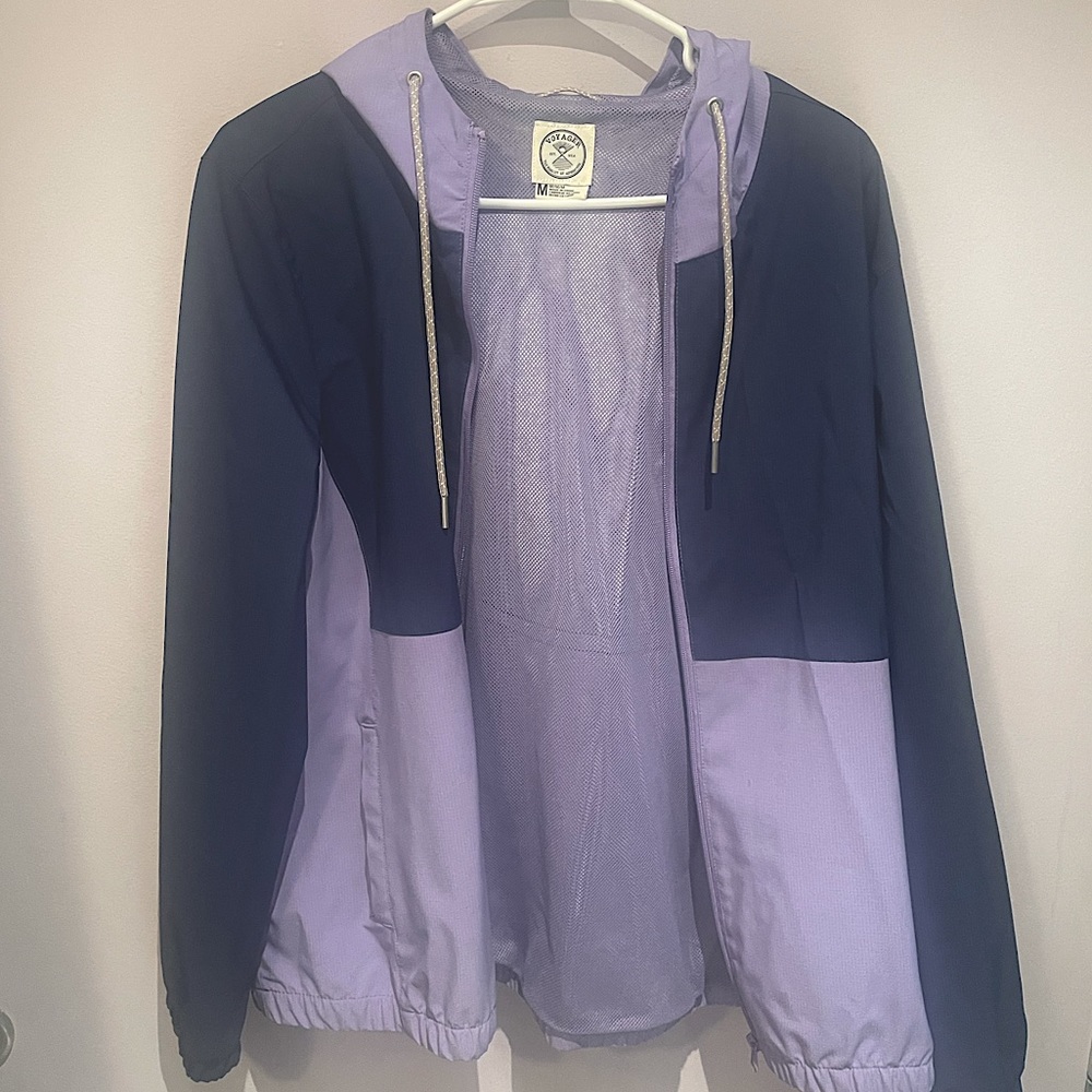 Women’s size M purple rain/bomber jacket💜 super cute & barely used!
